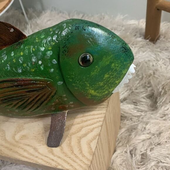 Handcrafted & Hand Painted Folk Art Wood & Metal Fish Spearing Decoy - Picture 12 of 17